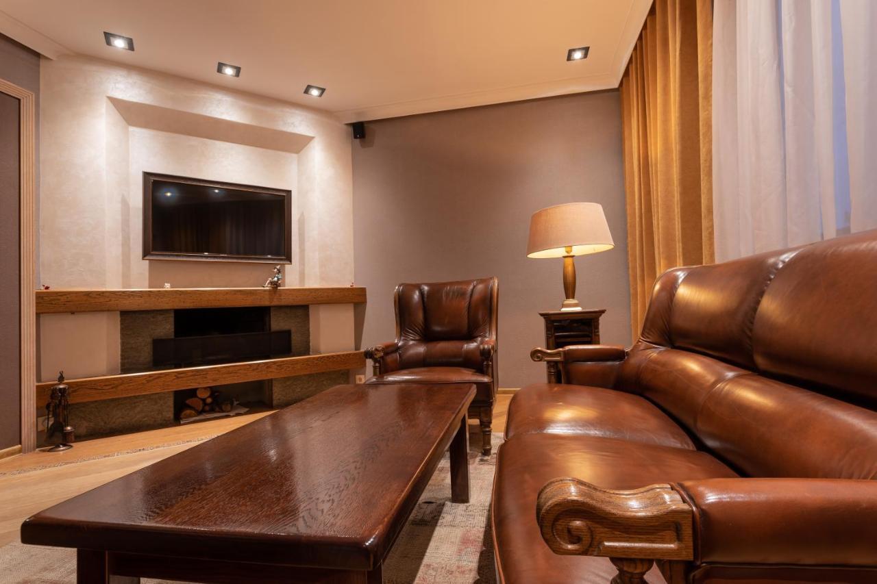Luxury Private House In City Center Veliko Tárnovo Exterior foto